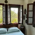 Iris Sea View אפיסוס